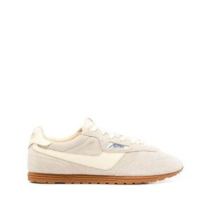 AUTRY Medalist Suede Low Top Sneakers Men NUDE & NEUTRALS